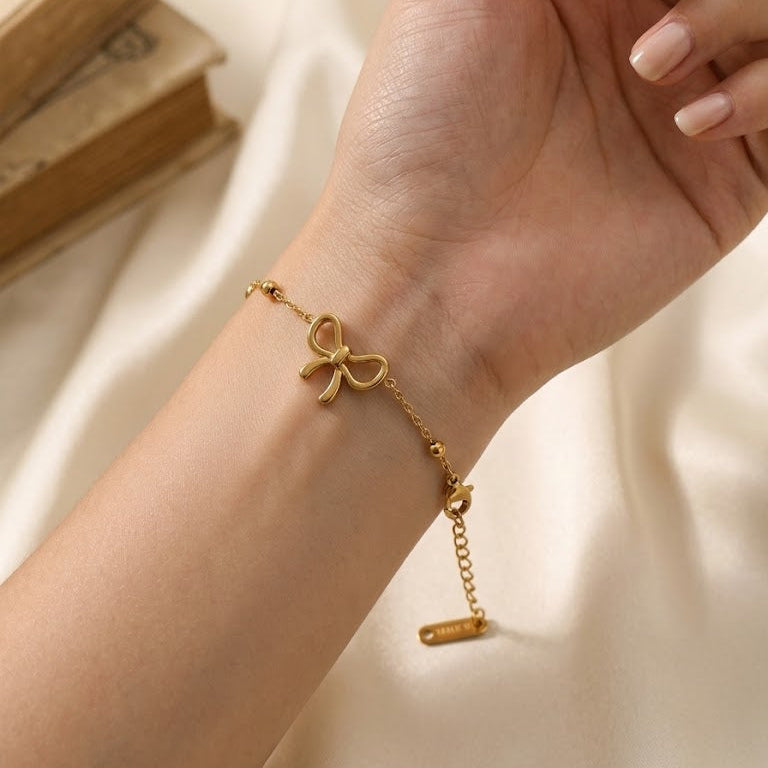 Golden Bow Charm Bracelet